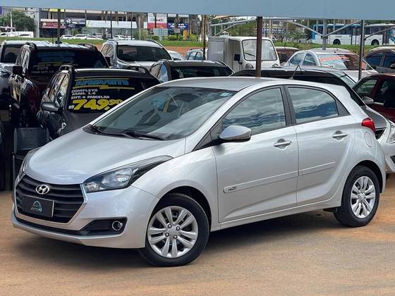 HYUNDAI HB20 1.6 COMFORT PLUS 16V FLEX 4P MANUAL